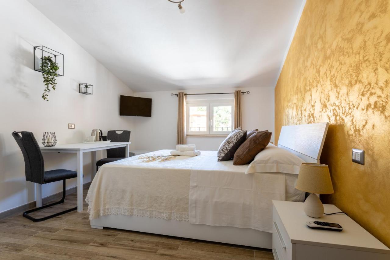 Cadoni Guest House Bosa Kültér fotó