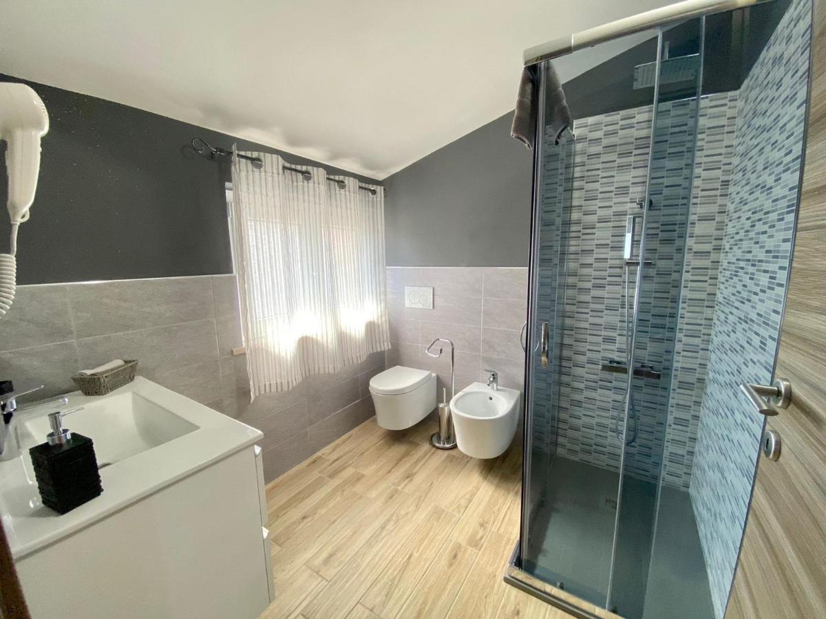 Cadoni Guest House Bosa Kültér fotó